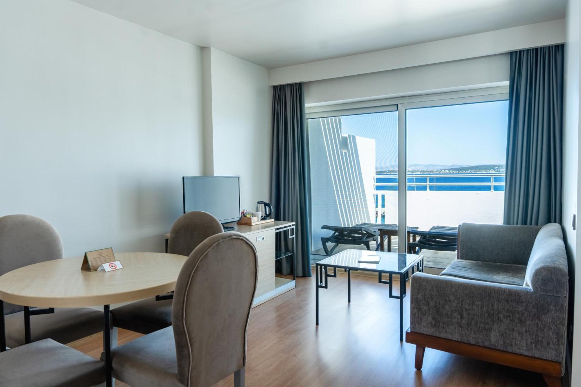 Altin Yunus Hotel & Spa - Çeşme Esterno foto