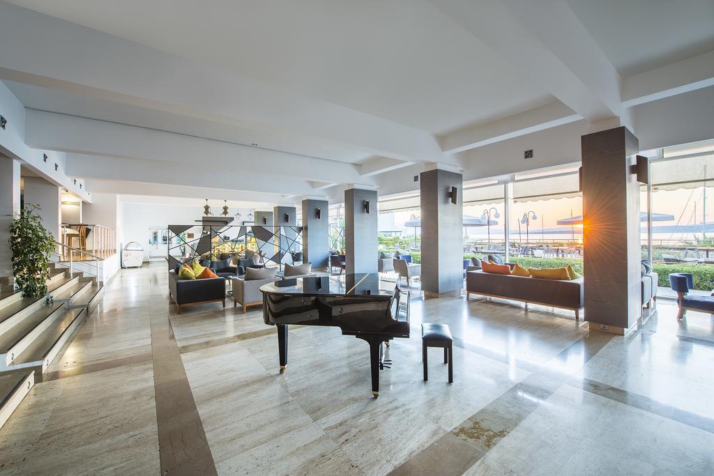 Altin Yunus Hotel & Spa - Çeşme Esterno foto